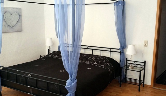 Cozy 4-star apartment with a four-poster bed. Central and still quiet. in Bad Langensalza
