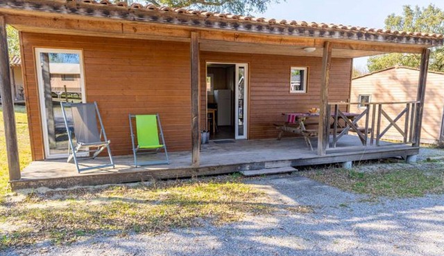 Cozy chalet with terrace for 7 people