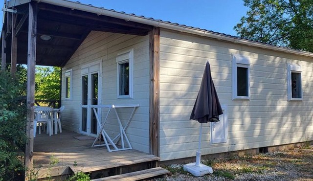 Cozy Chalet with Terrace - 4 Guests