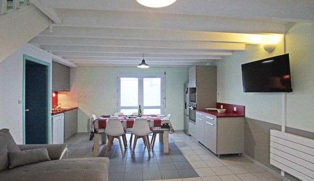 Cozy cottage near the beach, wifi, pets allowed
