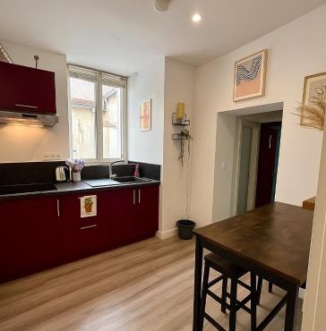 Cozy equipped studio and parking - city center