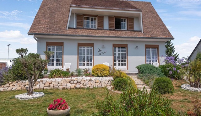 Cozy holiday home in Isigny-sur-Mer