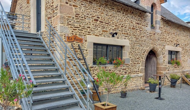 Cozy home in Neuilly le Vendin with WiFi