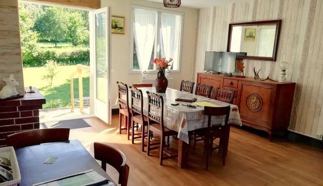 Cozy house with large garden in Couleuvre
