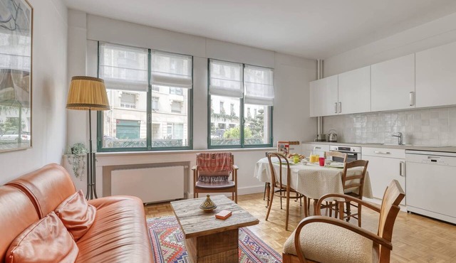 Cute Apartment in the Heart of the Latin District