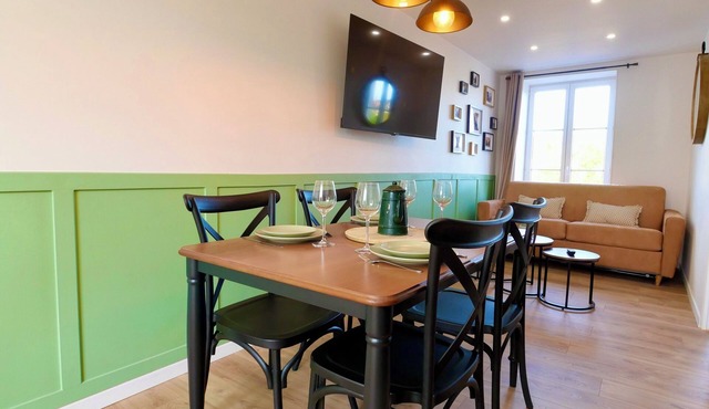D-DAY SUITES - carentanlocation.fr: LIBERTY Downtown/4 people/2 min from the train station