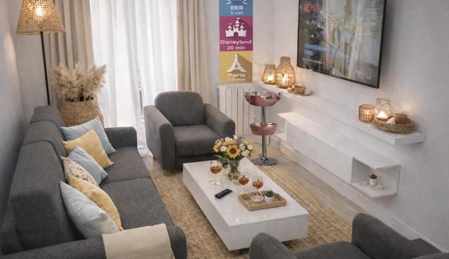 D&E - PARIS-DISNEY - HOLIDAYS APARTMENT - APPARTEMENT DE VACANCES - 5 CHAMBRES- 5 SDB - 5 BEDROOMS - 5 BATHROOMS - Netflix