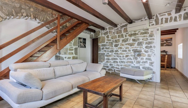 Deschanel, Mas de la Bastide (Holiday Cottage Village)