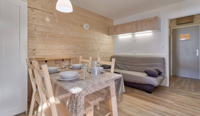 Direct access to the slopes - flat for 4