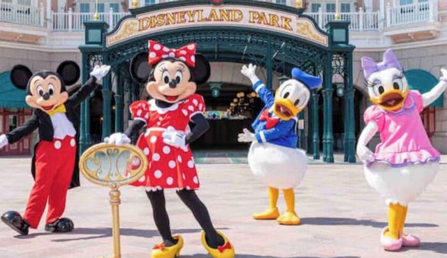 Disney cocooning 5 minutes from the Park