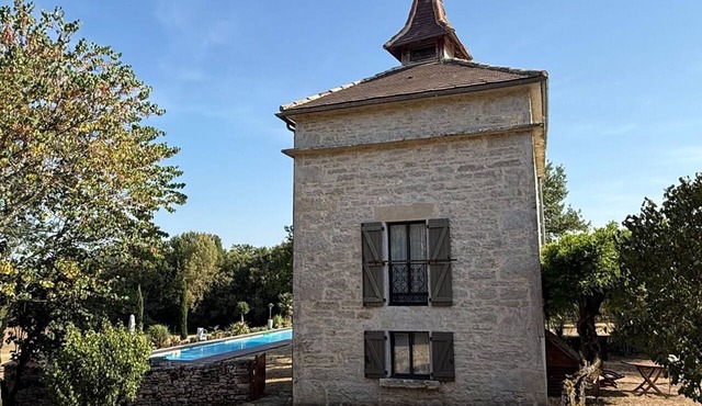 Domaine de Fangal 4* - air-conditioned pigeon house for 2/3 p - heated 25m pool
