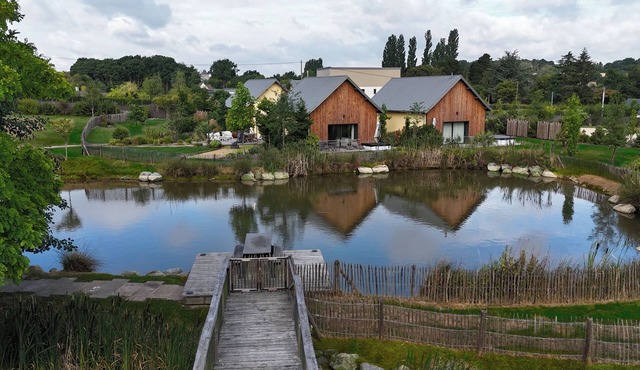Domaine SOL'M - 4 lodges with private Jacuzzi near Le Mans
