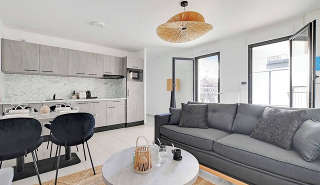 Elegant Appt - 1BDR/2P - Near Paris & La Défense