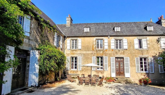 Elegant Spacious Manor House in Lower Normandy near Mt St Michel sleeps 15