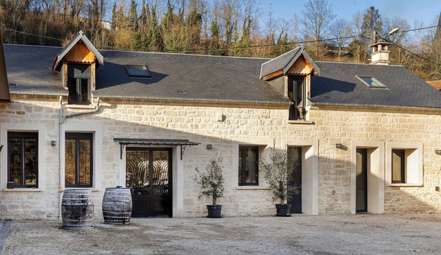 Elegante Maison Familiale en Bord de Forêt, à 1h de Paris