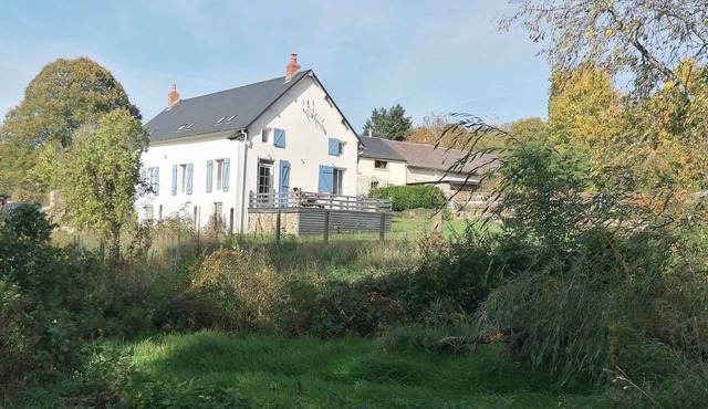 Enter the wonderful world of nature and the stars of Morvan