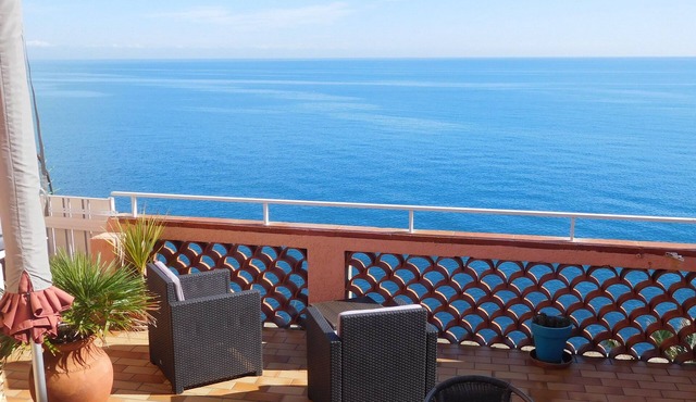 Exceptional and rare apartment with large panoramic terrace opened on the sea