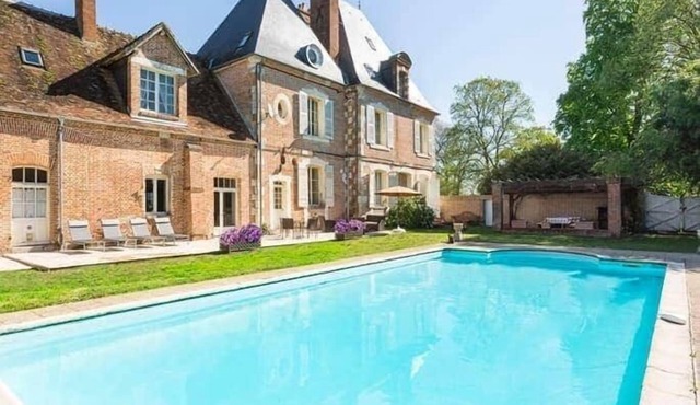 Exceptional 17th-century château