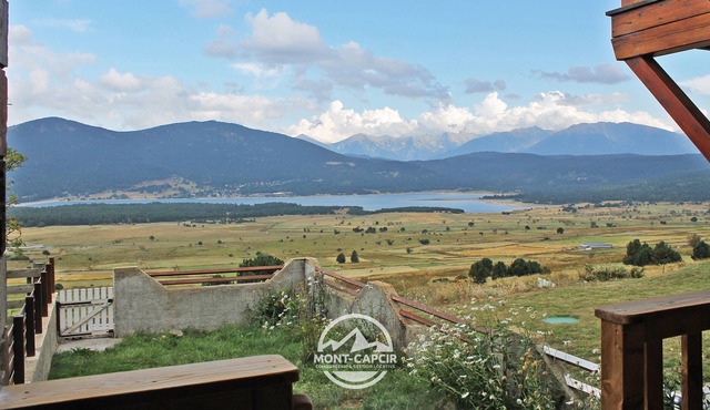 Exceptional view of the mountains and Lac de Matemale