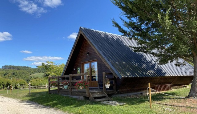 Family chalet 10 min from Vichy, pets allowed