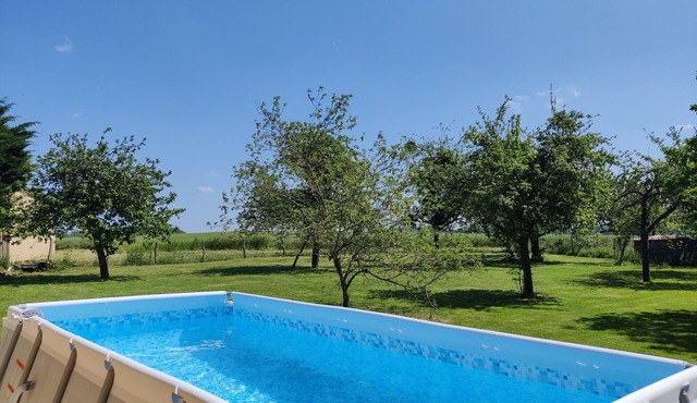 Farmhouse with jacuzzi 1 h from PARIS ideal for parties /JO
