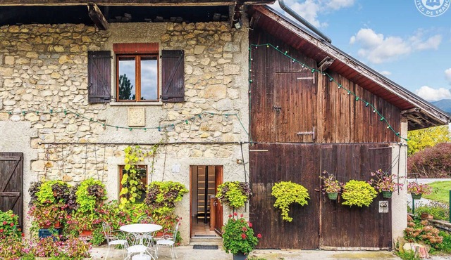 Fleurs Et Vignes - LES MARCHES