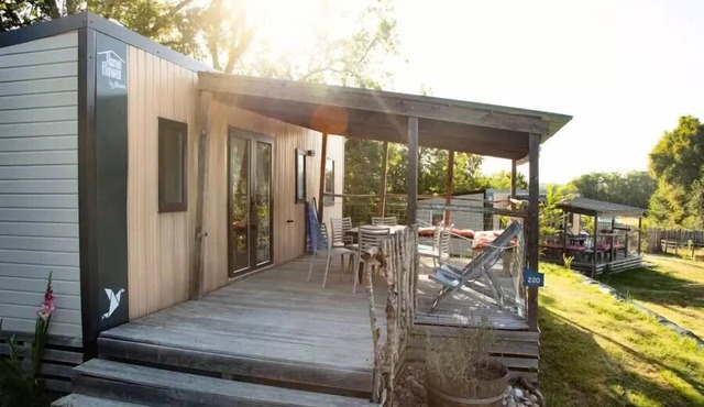 Flower Camping Le Lac aux Birds * - Homeflower PREMIUM with TV, dishwasher and air conditioning 31 m2 (3 bedrooms) 6 persons