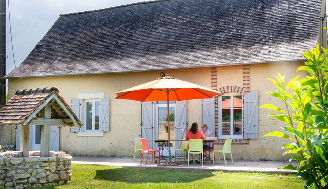 Cozy Gîte with Private Bathrooms, Terrace, and Garden near Le Mans - Sleeps 8