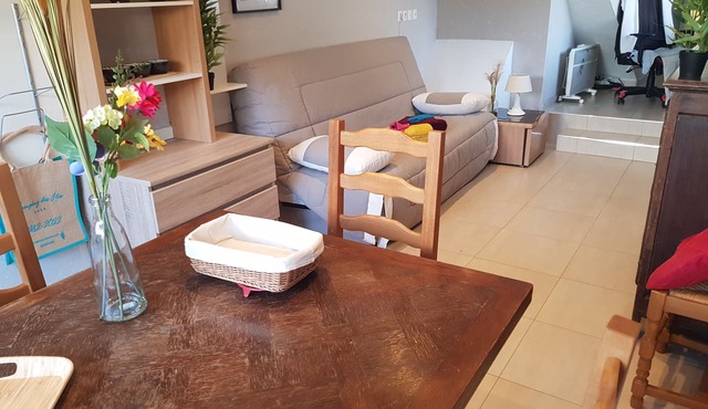 FULL APARTMENT 3 rooms 62 m2 with Balcony near TRAM T2 5 mn walk