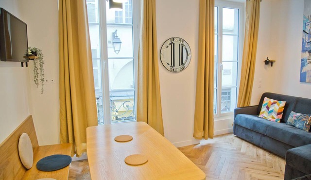 Fully Renovated Historic Apt in Heart Mouffetard 5th