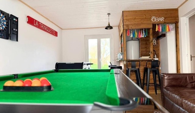 "Fun House for 15 people, 5 minutes from Mont St Michel