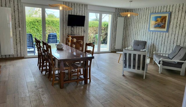 Gîte Cadet Rousselle: private terrace, private garden & Wi-Fi in Lessay