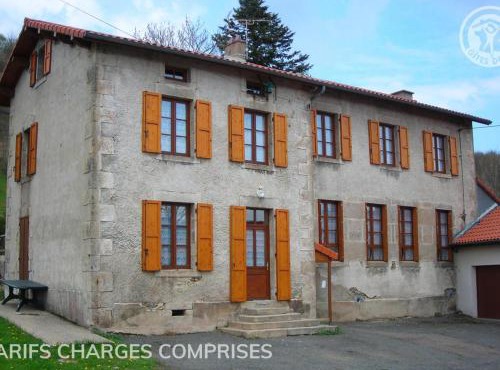 Gîte convivial avec jardin, accepte animaux, idéal pour nature et randonnées en Auvergne - FR-1-496-197