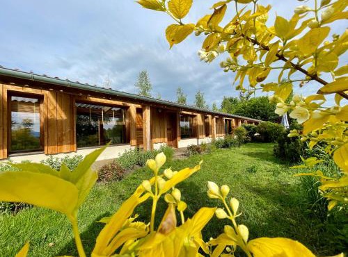 Gîte de groupe et charmant cottage L'Agnel