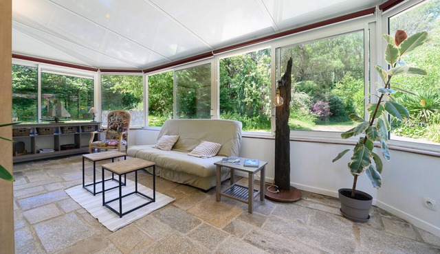 Gîte “Le Logis de la Dame du Lac” with Private Terrace, Garden, and Wi-Fi