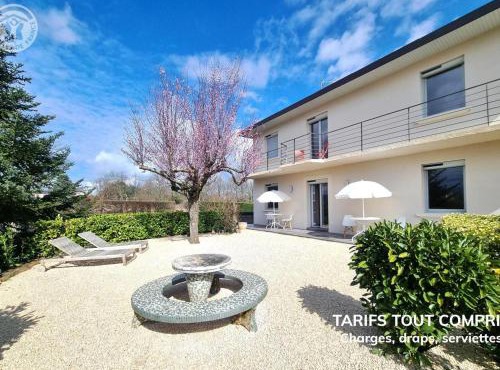Gîte moderne avec parking sécurisé et jardin privé - FR-1-496-316