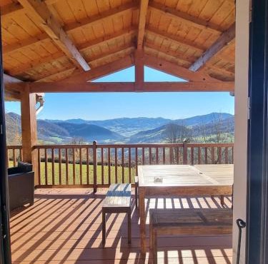 Gîte Xuritenborda 7 personnes avec vue exceptionnelle sur les montagnes basque, Lits 180 King Size