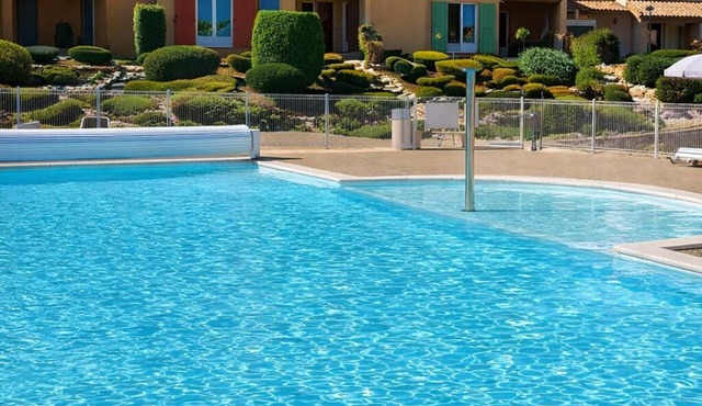 Genièvre apartment in residence with heated pool