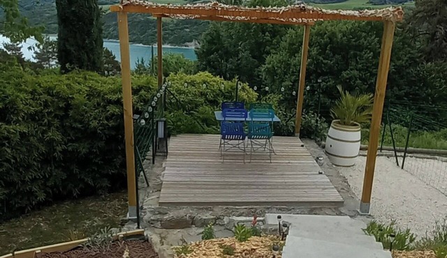 Gite 2 pers sécurisé + parking - Vue Lac (10 mn à pieds) et Montagnes - TREFFORT