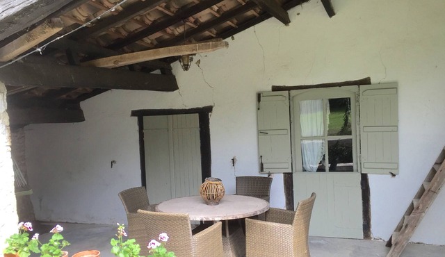Gite Au Lauche, Monflanquin Sleeps 2