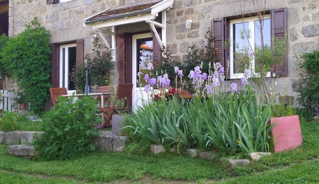 Gîte "Au pas de l'âne" – Stay in the Heart of Pilat Regional Park