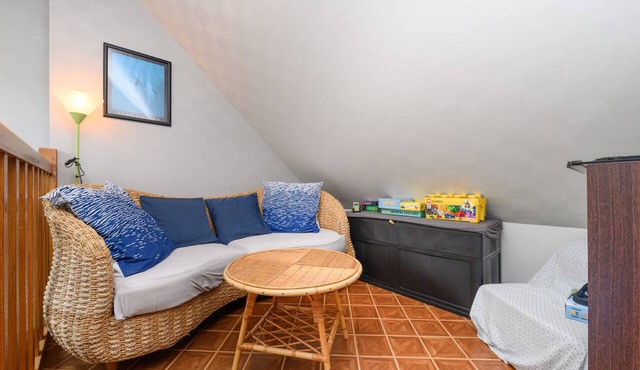 'Gîte de Keravy - 4 guests - Vannes' with terrace, shared garden and Wi-Fi