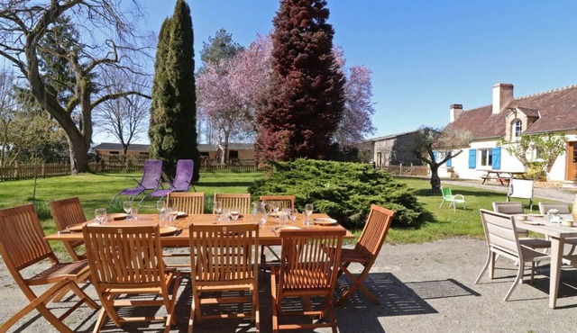 Gite Les Ventes-de-Bourse, 4 bedrooms, 9 persons