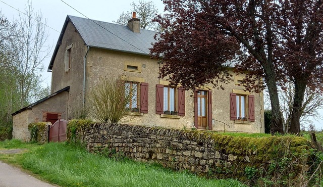 Gite Rural Entièrement Rénové, Près du Canal du Nivernais Avec Très Belle vue