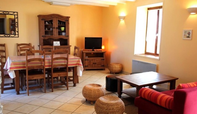Gite Saint-Sauvier, 2 bedrooms, 6 persons