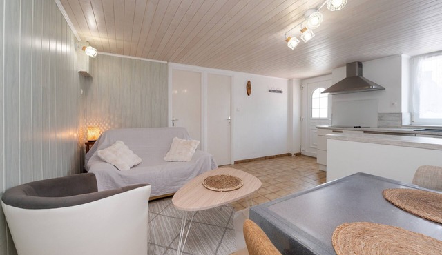 Gite "Tal er Mor" – Peaceful Retreat by the Sea