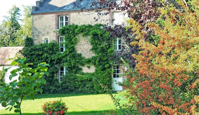 Gorgeous Home In Conflans Sur Anille With Wifi