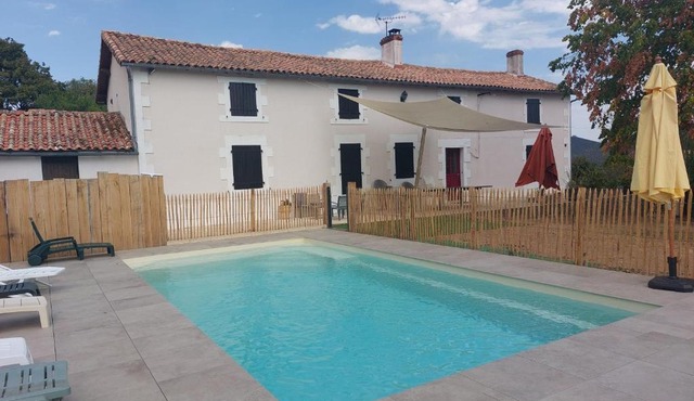 Grande maison avec piscine