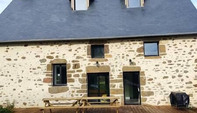 Grande Maison de Campagne. Aux Portes de la Forêt!