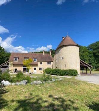 Grande maison de caractère 14 pers Gîte centre de la France